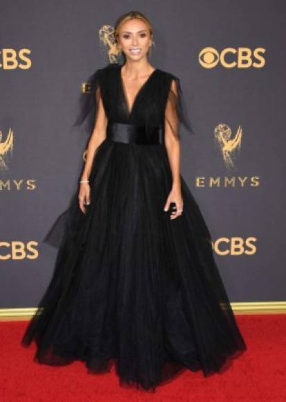 Giuliana Rancic arrives for the 69th Emmy Awards at the Microsoft Theatre on September 17, 2017 in Los Angeles, California. / AFP PHOTO / Mark RALSTON