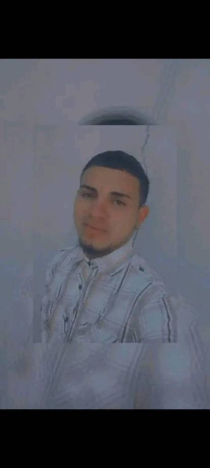 Ortega Munguía tenía 24 años, mientras que Hernández contaba con 29. Aunque en redes sociales se ha sugerido que los jóvenes podrían haber estado involucrados en actividades ilícitas, las autoridades no han confirmado esa información y exhortan a esperar los resultados de la investigación.