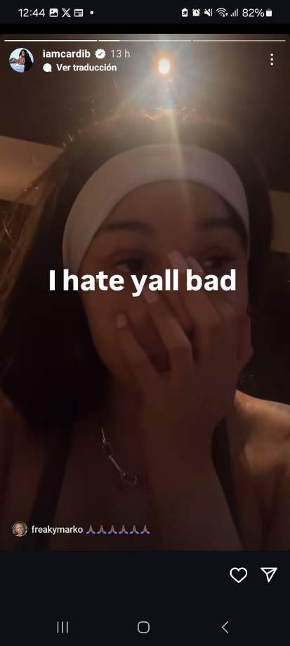 Pero no todas las celebridades reaccionaron felices. La rapera Cardi B compartió su reacción en video en su historia de Instagraam con esta frase escrita: “Odio a todos”.