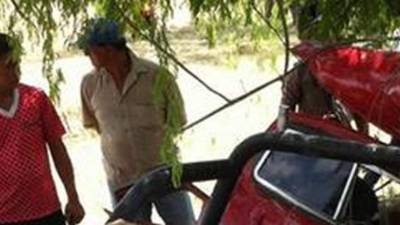 Al menos dos personas fallecieron en el accidente registrado en San Lorenzo, Valle.