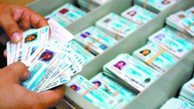 SPS.Hay 30 mil cÃ?Â©dulas sin reclamar, RNP cuenta con material para atender trÃ?Â¡mites de documentos.161209.