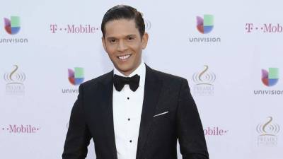 El periodista de espectáculos y critico de modas, Rodner Figueroa.