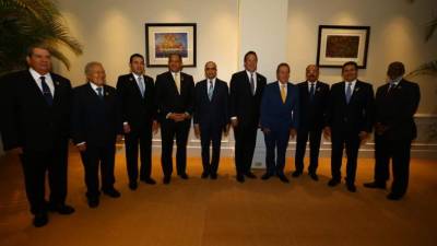 En el marco de la cumbre del SICA se designó al expresidente de Guatemala Vinicio Cerezo como nuevo secretario general del SICA, en sustitución de la salvadoreña Victoria Marina Velásquez de Avilés.