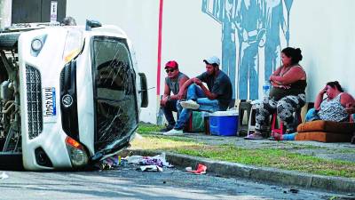 Accidente de tránsito ocurrido en el barrio Suyapa. Foto: José Cantarero.