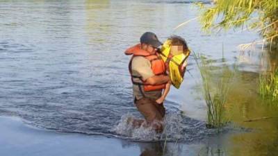 Un grupo de migrantes, entre los que había varias menores, estuvo a punto de ahogarse en el río Bravo.