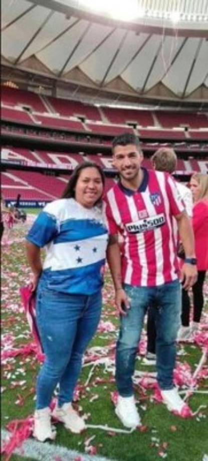 Junto a Luis Suárez, héroe del Atlético de Madrid, en la celebración liguera.