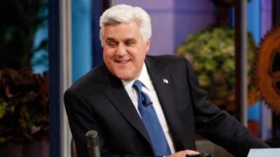 Jay Leno es una estrella televisiva estadounidense.