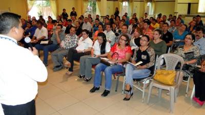 Comerciantes y empresarios de varias ciudades de Yoro participaron en el evento.