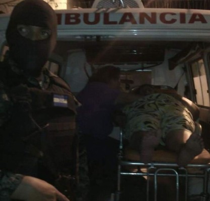 Ada Muñoz sale del penal para evaluación médica