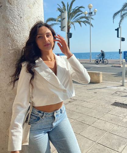 No hay demasiada información sobre ella hasta ahora, pero lo cierto es que a Mbappé se le cortó la respiración cuando la vio en el mismo lugar.