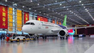 El C919 representa el avance que ha tenido la industria aeronáutica china en los últimos años, al grado de amenazar la supremacía de los gigantes del sector.