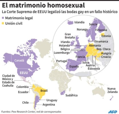 En esta imagen difundida por Netflix, Laura Dern, a la izquierda, y Scarlett Johansson en una escena de 'Marriage Story'. (Netflix via AP)