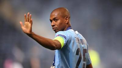 El brasileño Fernandinho decidió no seguir en el Manchester City.