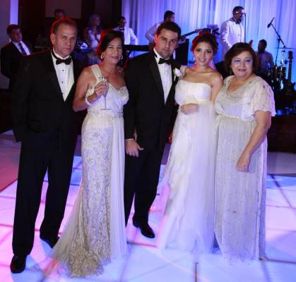 La boda de Claudia Colindres y Carlos Pineda