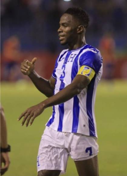 Maynor Figueroa - Es el actual capitán de la Selección de Honduras y se ha consolidado en el fútbol extranjero. Jugó en Inglaterra con el Wigan y actualmente lo hace para el Houston Dynamo de la MLS.