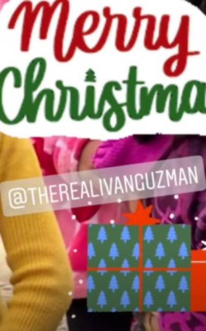 Iván también publicó un video donde aparecen varios niños agradeciéndole por los regalos. 'Gracias Don Iván', se escucha decir a los menores tras recibir sus regalos en Navidad.