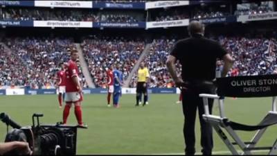 Oliver Stone dirige emocionante anuncio del Mundial con Agüero, Falcao y David Luiz.