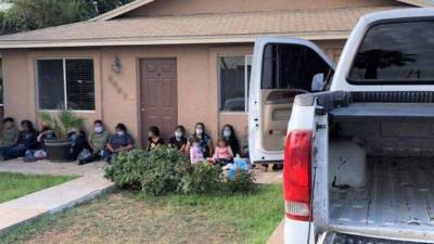 Los migrantes fueron detenidos en un retén en Douglas, Arizona, a eso de las 7:00 am.