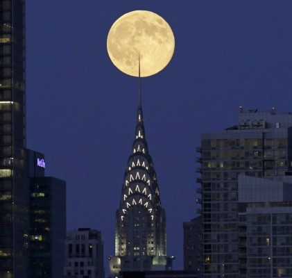 Fotos: la superluna encanta a los amantes de la astronomía