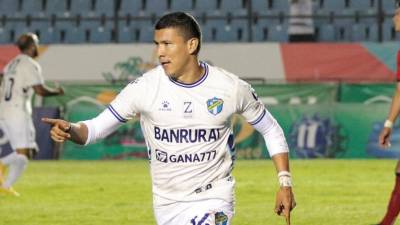 Video: Hondureño Kevin López marcó en el clásico de Guatemala entre Comunicaciones y Municipal