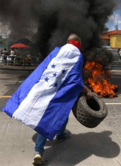 Disuelven violenta manifestación en Tegucigalpa 
