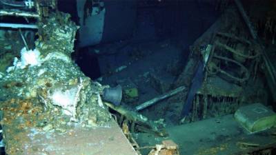 Según las primeras observaciones del buceador, parece indicar que los cuerpos de los 23 miembros de la tripulación están todavía en el interior. Foto tomada de 24horas.cl