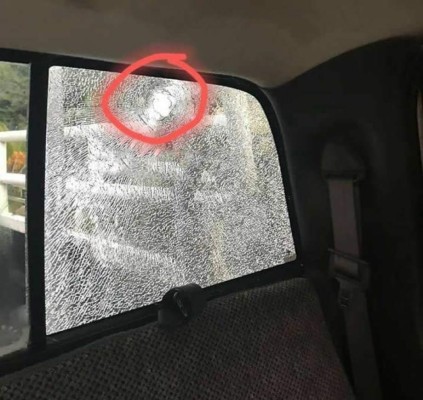 Estas son las supuestas imágenes de como quedó el vehículo en que se transportaba el regidor.