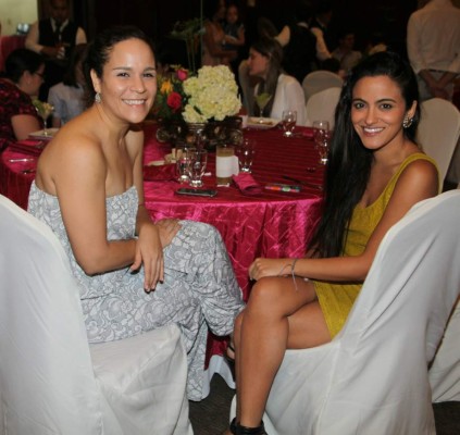 Dicha por los 83 años de la dama Julia Larach