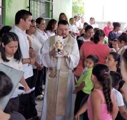 'Las cosas más bonitas las logro en un solo día como sacerdote”: Albeiro Quintero