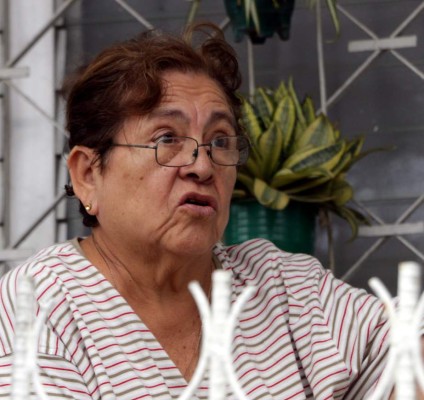 Basura en desagüe causa inundación en barrios de Puerto Cortés