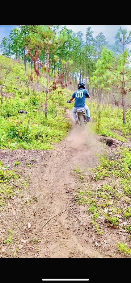 Hasta el momento se desconoce el motivo del ataque, así como la identidad de los responsables. 