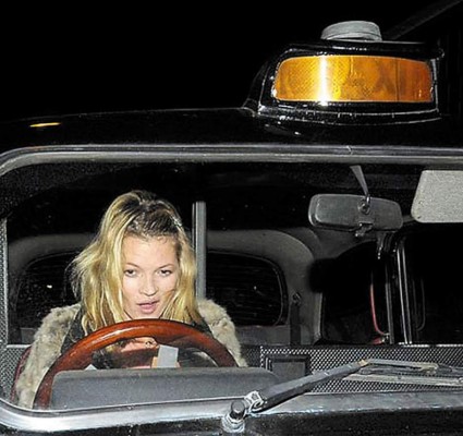 Kate Moss compra su propio taxi