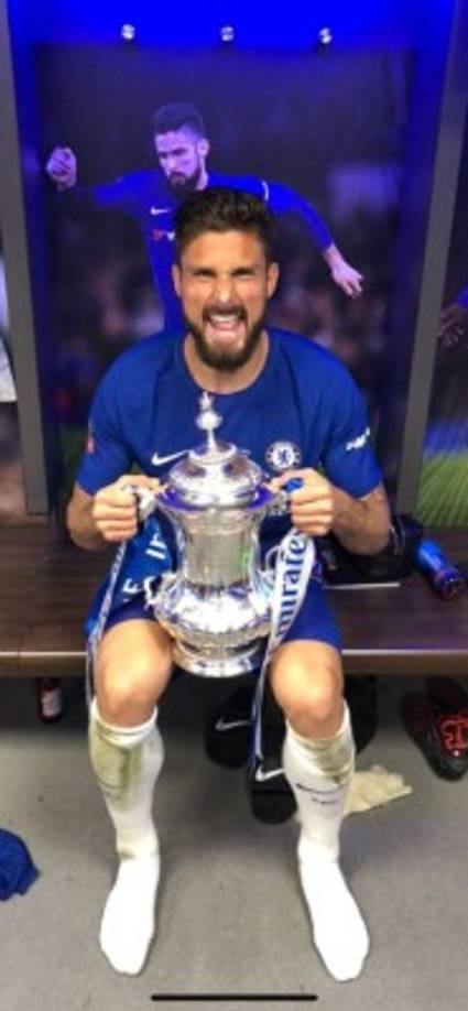 El periodista Daniele Longo, de Calciomercato, adelanta que ya hay un principio de acuerdo entre Olivier Giroud y el Milan. Sería por un contrato de dos temporadas y que se definirá después de la final de la Champions League. El delantero francés de 34 años finaliza su vinculación con el Chelsea el próximo 30 de junio y parece ya un secreto a voces que cambiará de aires. Foto Facebook Oliver Giroud.