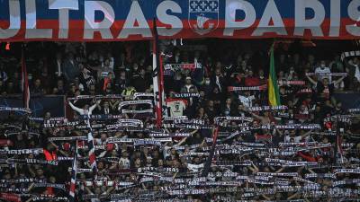 Los fans del PSG han lanzado fuertes señalamientos contra la directiva, cuerpo técnico y jugadores del equipo parisino.