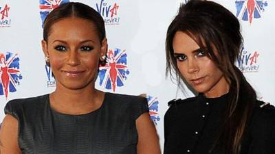 Foto de archivo de Mel B y Victoria Beckham (d).