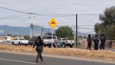 Un grupo de supuestos sicarios atacaron la comandancia de un municipio de Guanajuato.