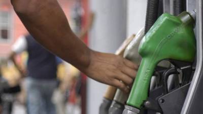 El alza de los derivados del petróleo oscilará entre 0.19 y 0.76 centavos de lempiras a partir del lunes.