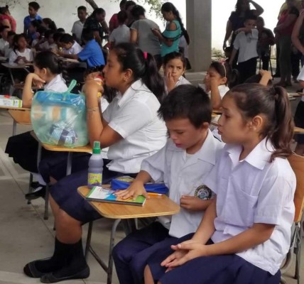 Más de dos millones de alumnos inician clases hoy en Honduras 