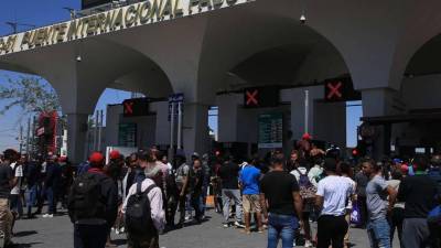 Los hondureños llegan de forma masiva para solicitar asilo.