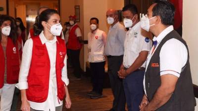 La reina Letizia mantiene una reunión de trabajo con cooperantes este martes en la ciudad de San Pedro Sula.