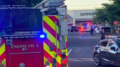 Las Fuerzas de Seguridad y los equipos de rescate respondieron de inmediato al tiroteo en un supermercado de Oregon.