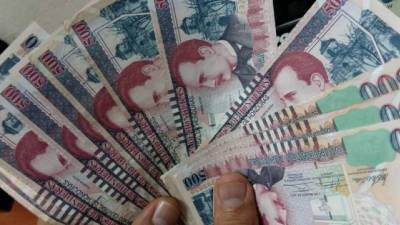 ¿Por qué los hondureños prefieren ahorrar en lempiras?