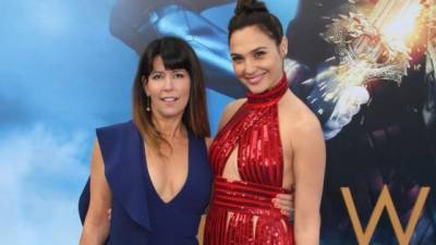 Patty Jenkins y Gal Gadot.