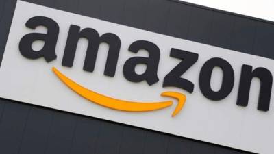 El logotipo de la compañía estadounidense Amazon.