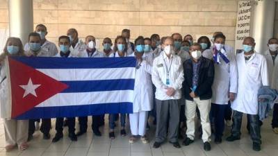 El grupo está integrado por 25 profesionales del contingente de médicos especializados en situaciones de desastre y graves epidemias 'Henry Reeve'.