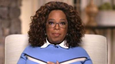 La entrevistadora Oprah Winfrey.