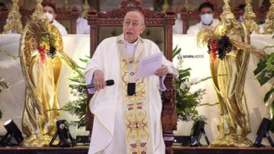 El cardenal Óscar Rodríguez exhortó a los hondureños a que 'no pensemos que mañana comienza otra vez lo mismo'.