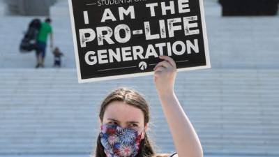 En el litigio de Misisipi lo que está en cuestión es una ley estatal aprobada en 2018 por su Congreso, controlado por los republicanos, que prohíbe al aborto después de la decimoquinta semana de gestación.