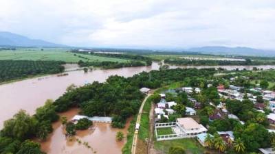 El huracán Julia está en Nicaragua, pero ya deja fuertes lluvias en Honduras.