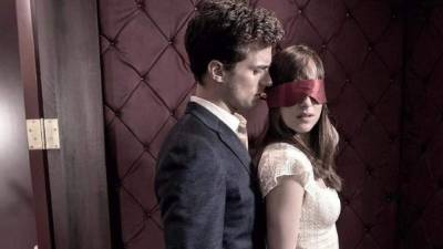 Este jueves todos los hondureños disfrutarán del estreno de la esperada cinta '50 Sombras más Oscuras', la cual se desprende del éxito taquillero '50 Sombras de Grey'.Por eso le dejamos algunas imágenes de la película que le harán suspirar.